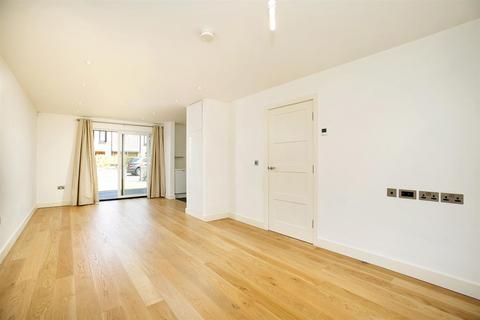 undefined, Beaumont Road London