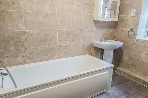 2 bedroom flat to rent, Burnham Court, Brent Street, Hendon, NW4