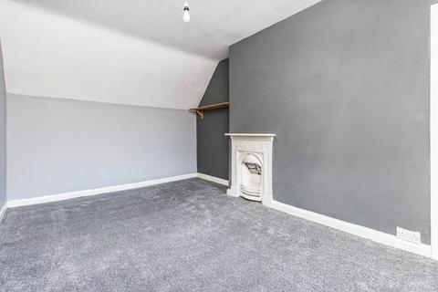 undefined, Squires Bridge Road, Shepperton TW17