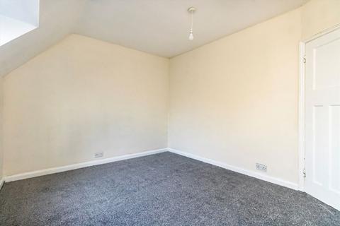 undefined, Squires Bridge Road, Shepperton TW17