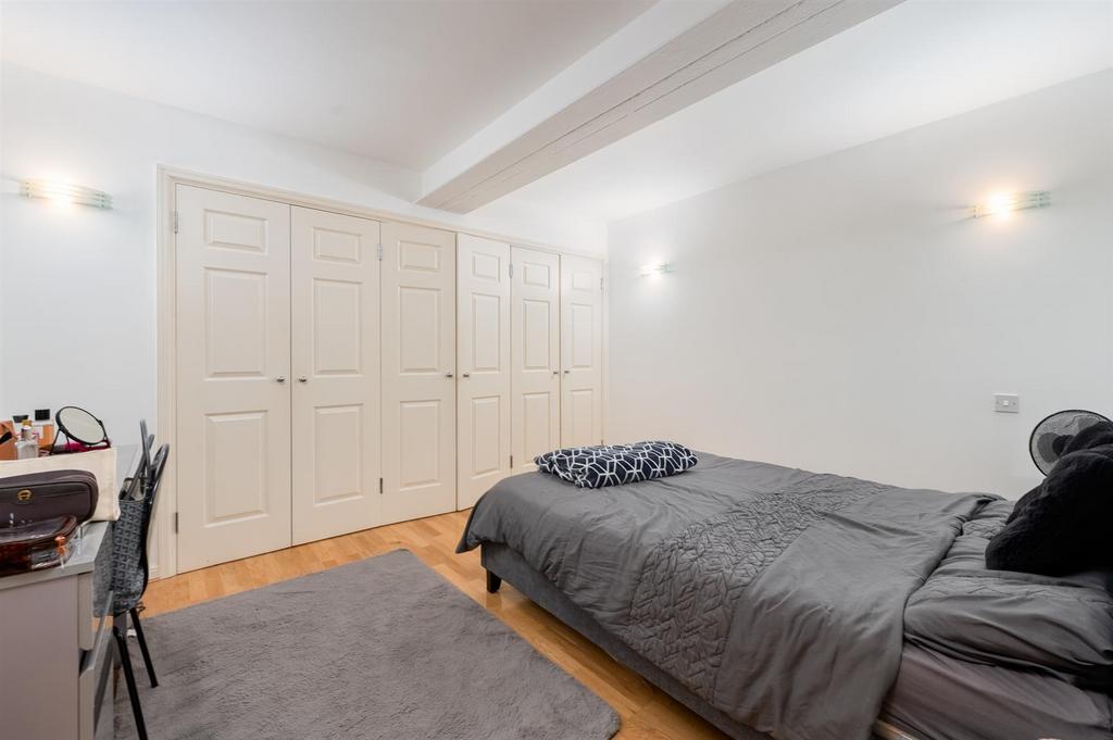Flat 53 38 Jamestown Road NW1 7 BY-9.jpg