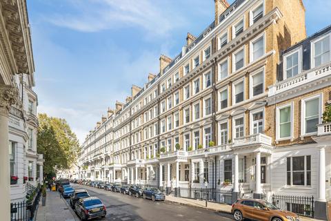 2 bedroom flat for sale, Queens Gate Gardens, South Kensington, London, SW7