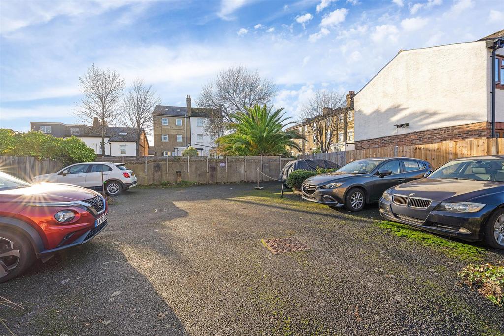 Byron Close-11.JPG