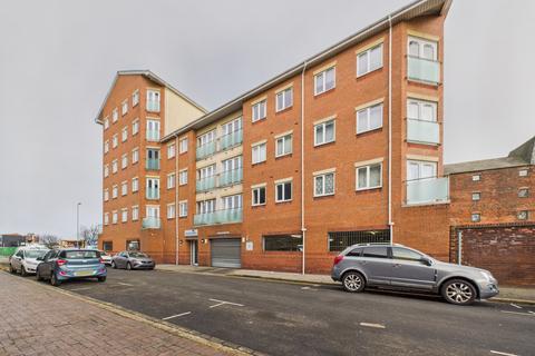 2 bedroom apartment for sale, Tradewinds, Old Harbour Court, HU2 8HZ