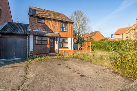 Nutmeg Close, Earley, Reading