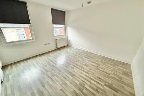 1 bedroom apartment to rent, High Town Road, Luton, LU2 0BW