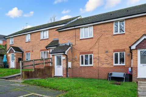 2 bedroom flat for sale, Lords Close, Shenley, Radlett