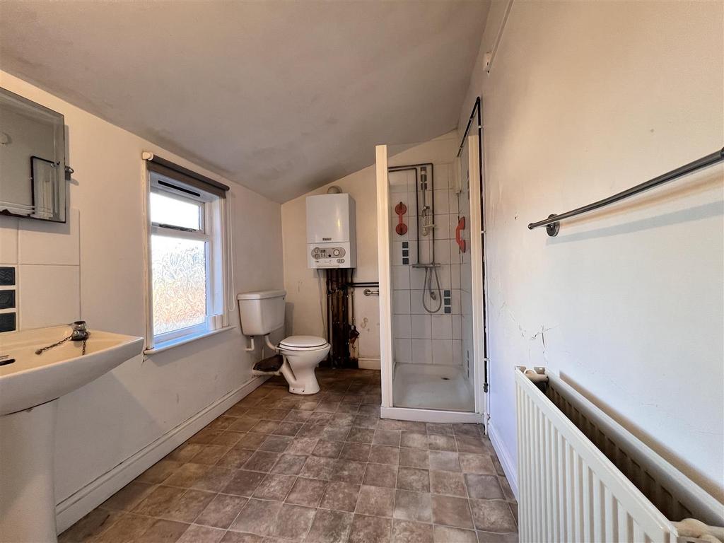 Shower room.JPG