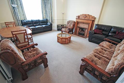 3 bedroom apartment to rent, Kenton Road, Harrow, HA3
