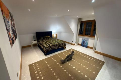 2 bedroom house share to rent, Borehamwood WD6