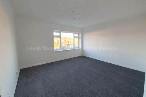 2 bedroom flat to rent, Freshwater Drive, Poole, Dorset.
