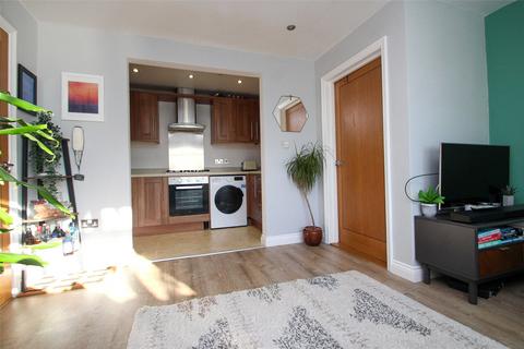 1 bedroom apartment for sale, Station Road, Netley Abbey, Southampton, Hampshire, SO31