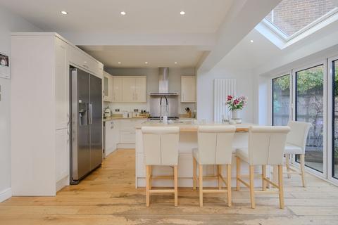 undefined, Hill Rise, Esher, KT10