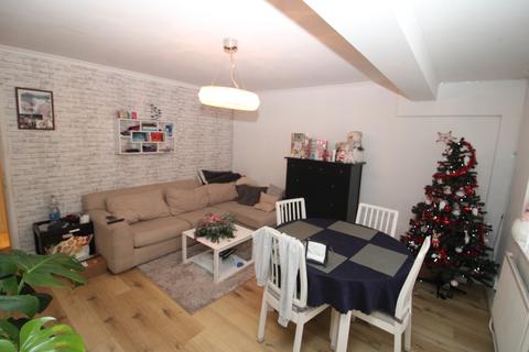 2 bedroom flat to rent, South Ealing, W5