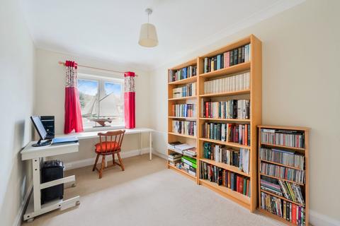 2 bedroom retirement property for sale, Wray Park Road, Reigate RH2