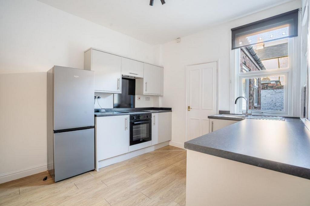 QVS Kitchen.JPG