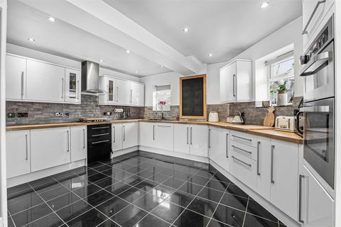 3 bedroom semi-detached house for sale, Drovers Way, Dunstable