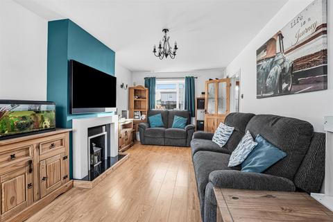 3 bedroom semi-detached house for sale, Drovers Way, Dunstable
