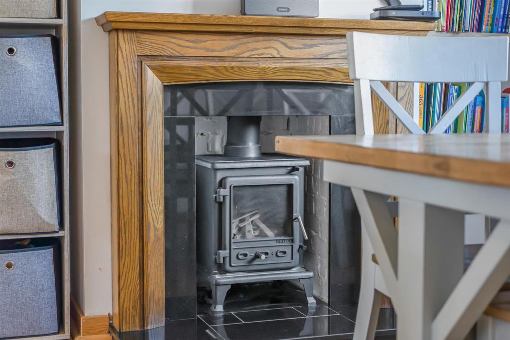 Feature Log Burner