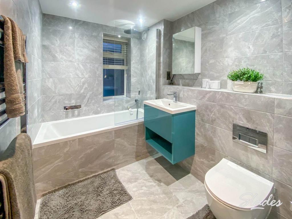 5 lymington bathroom