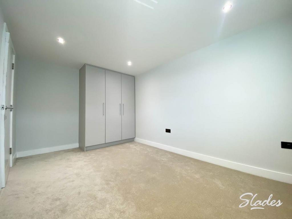 Flat 5 Bedroom (2)