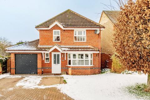 4 bedroom detached house for sale, Heron Close, Fakenham