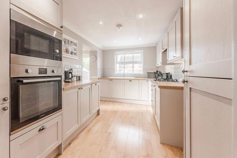 4 bedroom detached house for sale, Heron Close, Fakenham