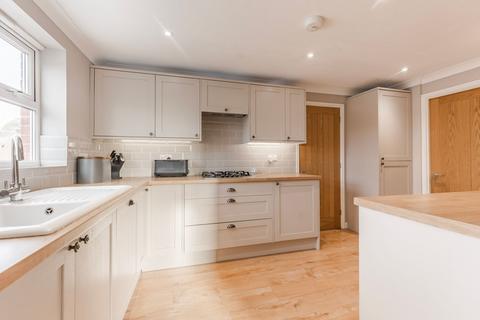 4 bedroom detached house for sale, Heron Close, Fakenham