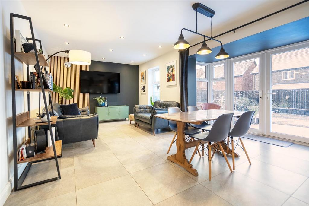 Kitchen / Diner