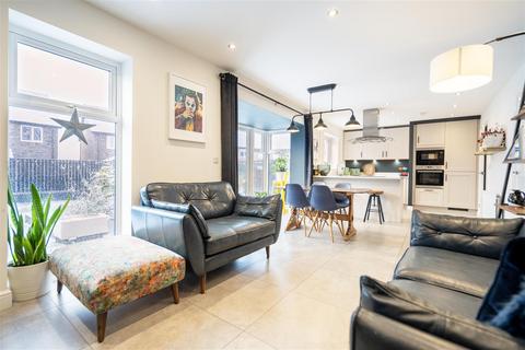 4 bedroom detached house for sale, Blacksmith Drive, North Shields