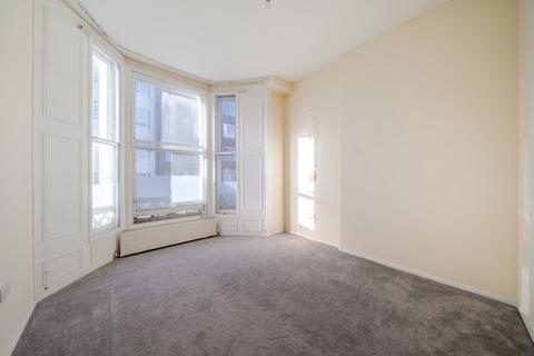 2 bedroom flat for sale, Hatherley Grove, London, W2