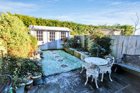 2 bedroom terraced house for sale, Columbine Road, High Wycombe HP15
