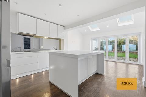 undefined, The Drummonds, Buckhurst Hill IG9