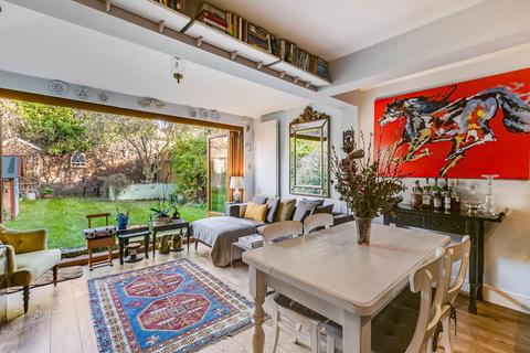 2 bedroom flat to rent, Ormeley Road , London ,