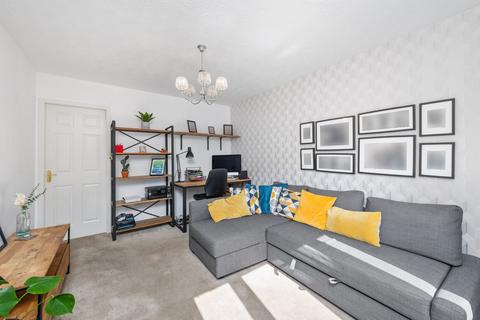 3 bedroom detached house for sale, Caltrop Place, Stirling, FK7