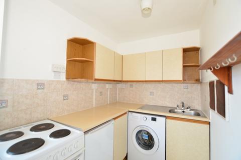 Studio to rent, St. Stephens Close Canterbury CT2