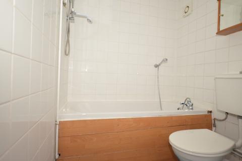 Studio to rent, St. Stephens Close Canterbury CT2
