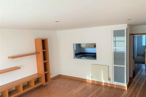 2 bedroom apartment to rent, Holden Road, Waterloo, Liverpool
