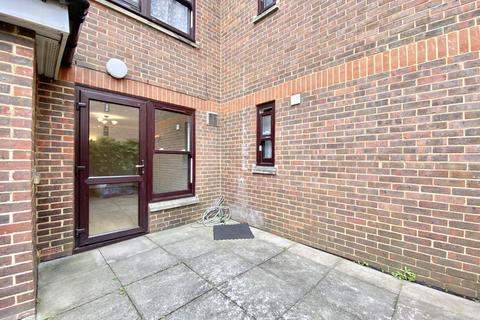 1 bedroom flat to rent, Kingfisher House, Yeading Lane, Hayes