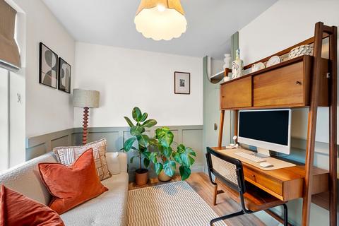 undefined, Hillcrest, Weybridge, KT13