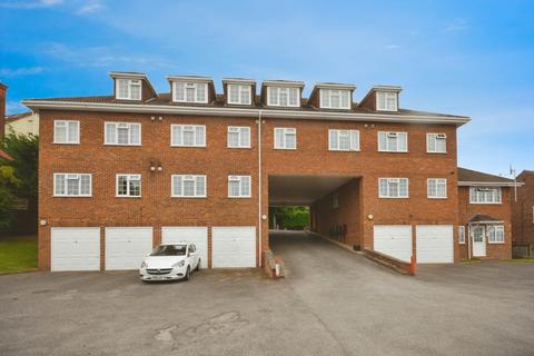 1 bedroom flat to rent, Highview Court, Eskdale Avenue, Chesham