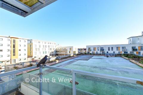 2 bedroom apartment for sale, Fratton Way, Southsea, Hampshire