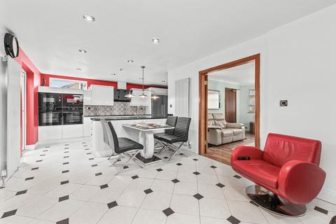9 bedroom detached house for sale, Glasgow Road, Stirling, FK7
