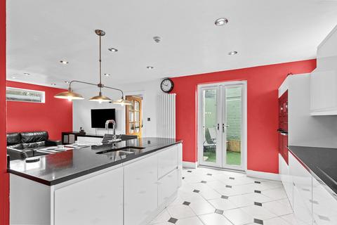 9 bedroom detached house for sale, Glasgow Road, Stirling, FK7