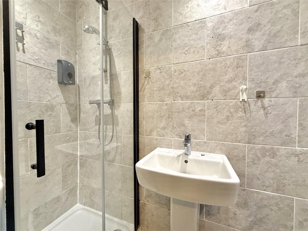 Master En-Suite