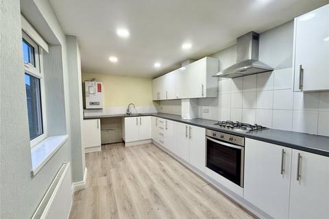 3 bedroom semi-detached house to rent, Rufford Road, Southport PR9