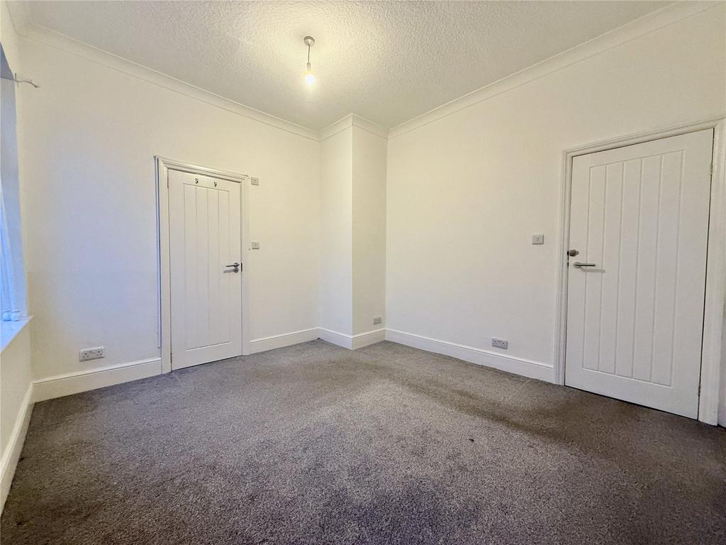 Master Bedrooom