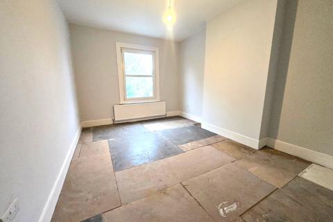 3 bedroom maisonette to rent, , Harrow, Greater London, HA1