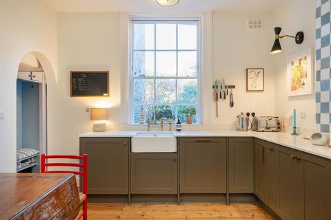 2 bedroom flat for sale, Bartholomew Villas, London NW5