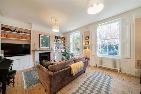 2 bedroom flat for sale, Bartholomew Villas, London NW5